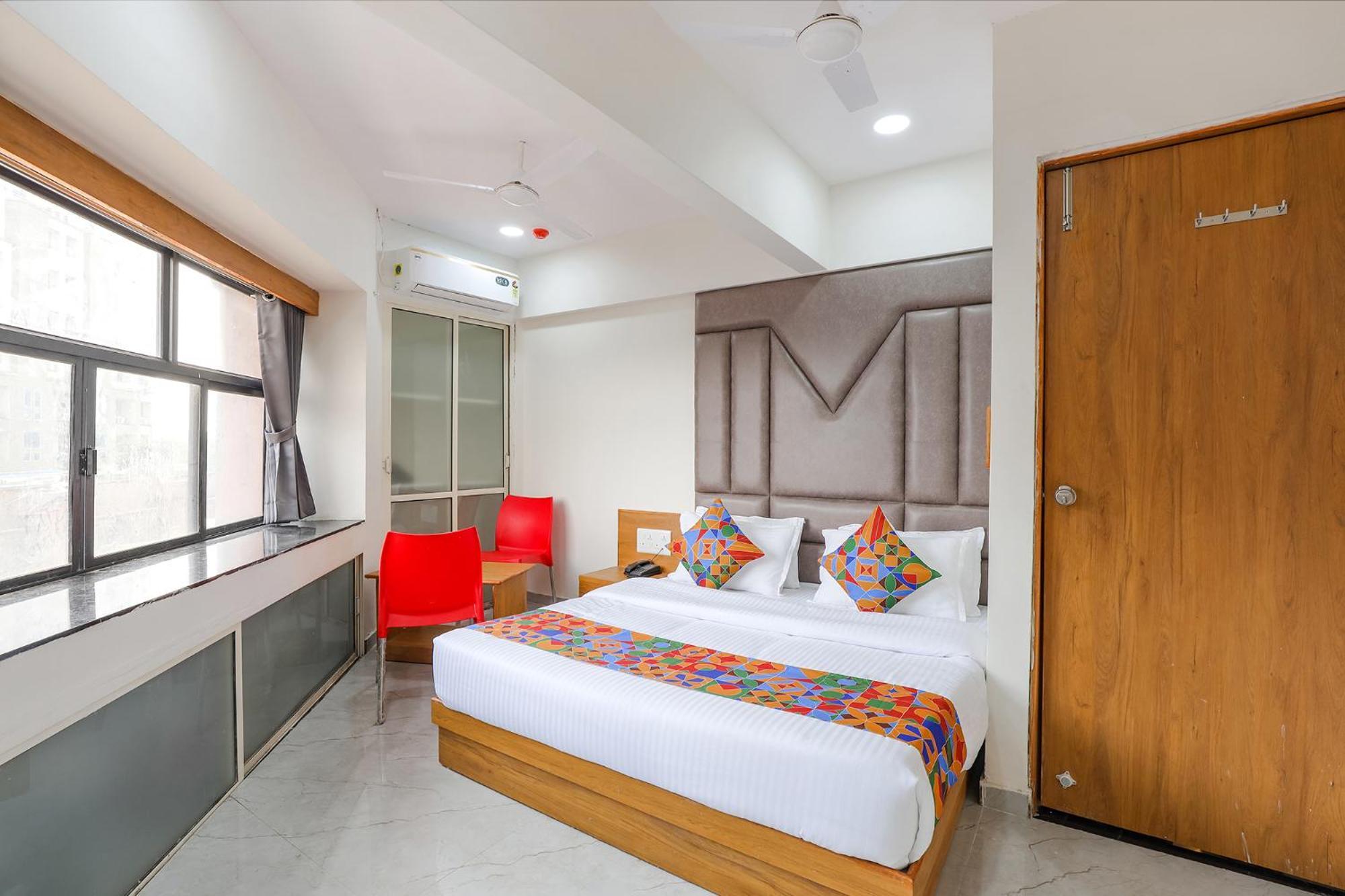 Fabhotel Crystal I - Gandhinagar Ngoại thất bức ảnh