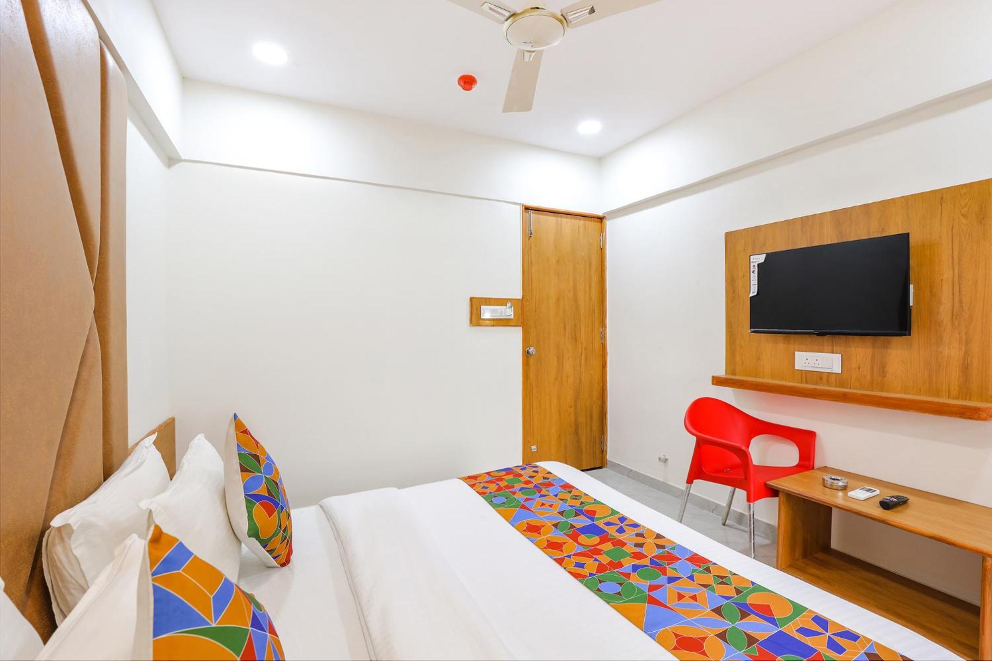 Fabhotel Crystal I - Gandhinagar Ngoại thất bức ảnh