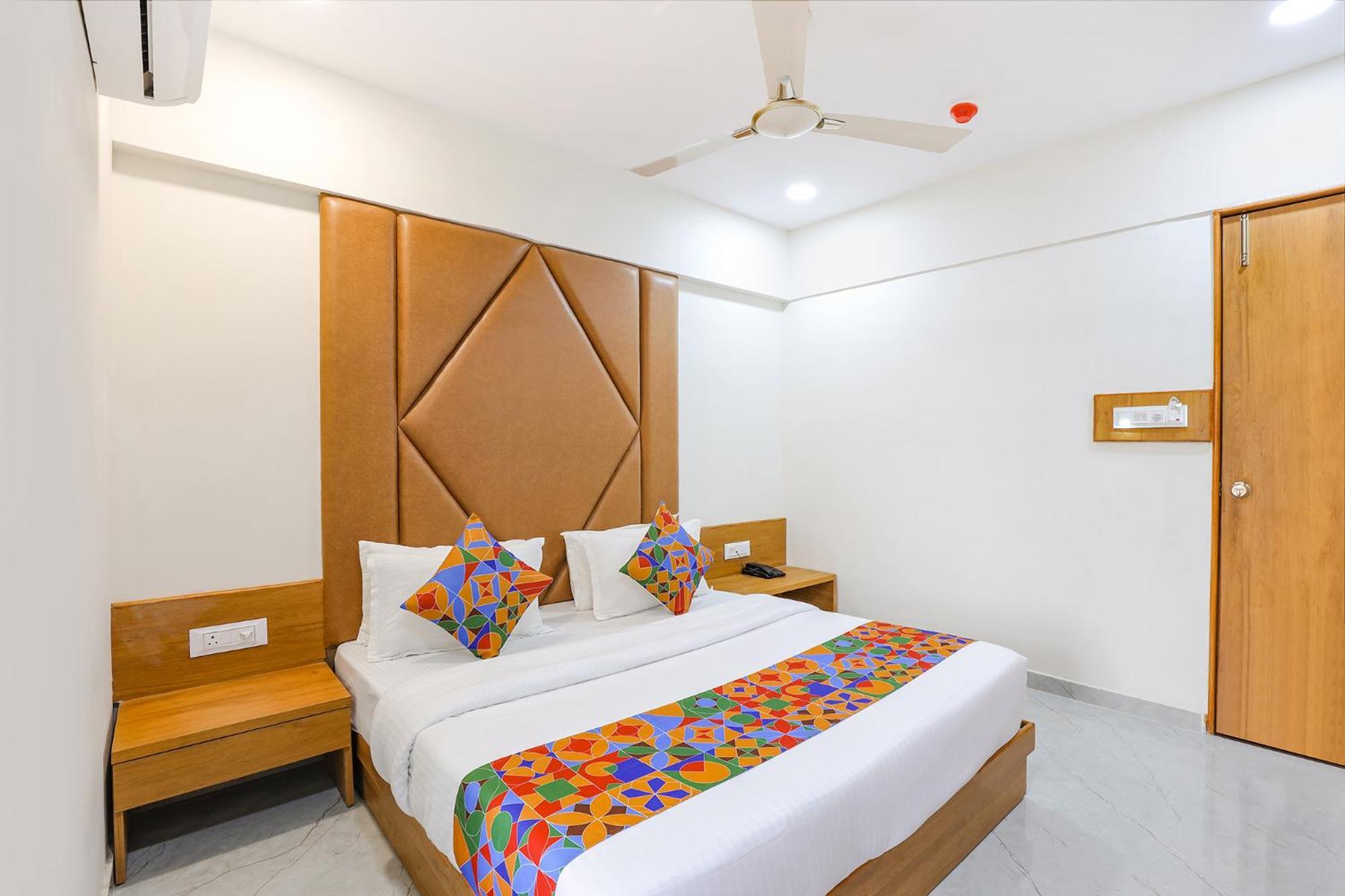 Fabhotel Crystal I - Gandhinagar Ngoại thất bức ảnh